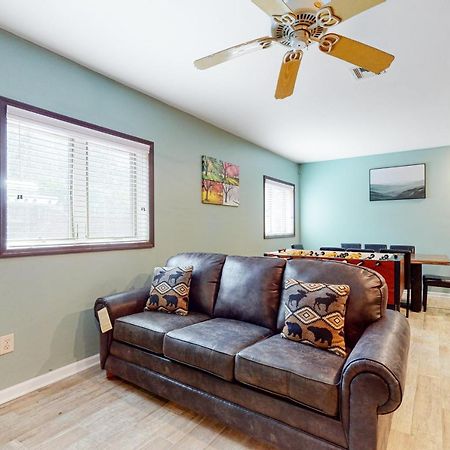 Smoky Mountain Castle Caretaker'S Apartment Sevierville Esterno foto
