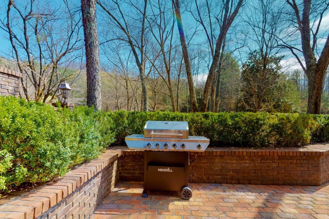 Smoky Mountain Castle Caretaker'S Apartment Sevierville Esterno foto