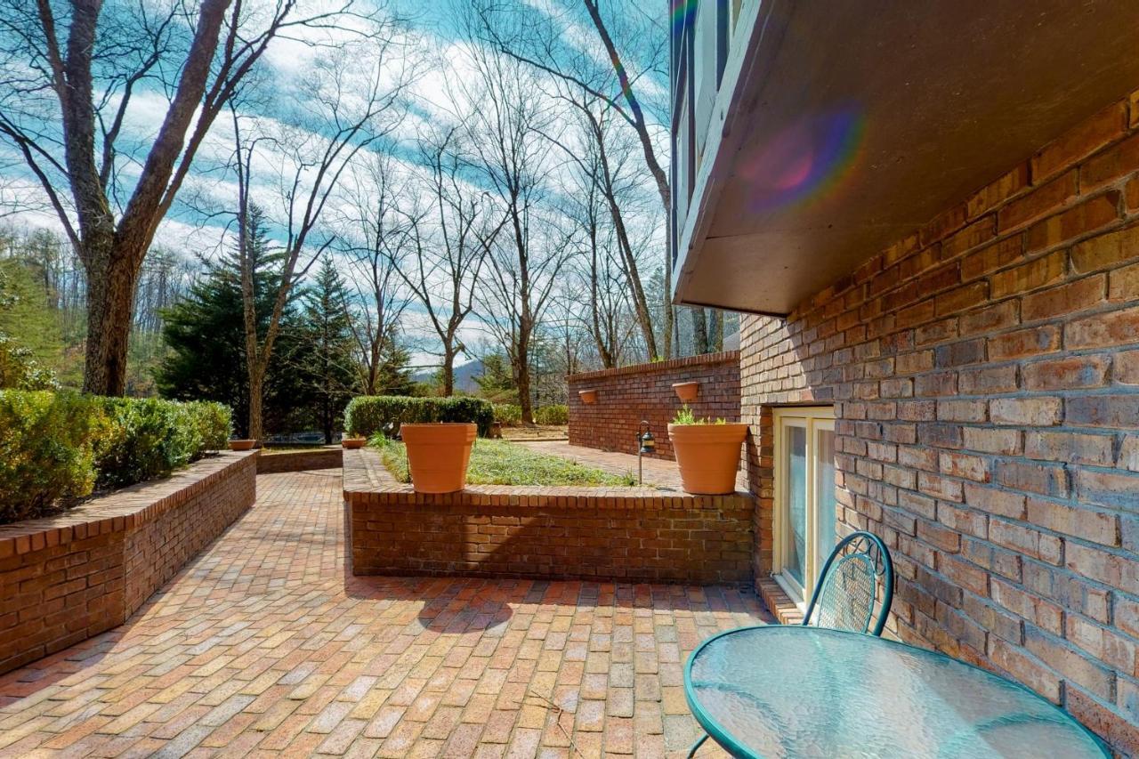 Smoky Mountain Castle Caretaker'S Apartment Sevierville Esterno foto