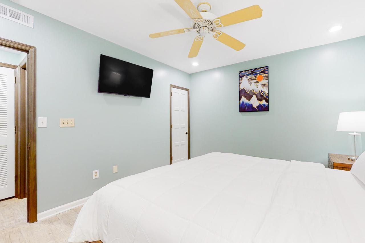 Smoky Mountain Castle Caretaker'S Apartment Sevierville Esterno foto